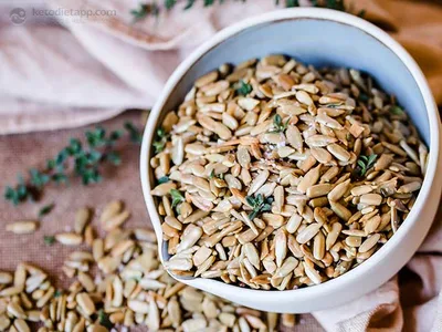 Keto Roasted Thyme Sunflower Seeds