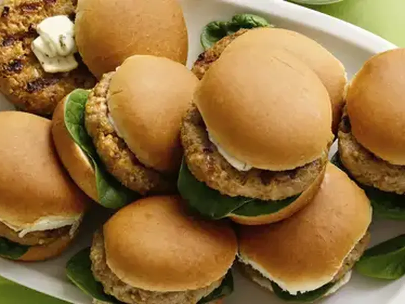 Turkey Quinoa Sliders with Spinach and Herb Mayo