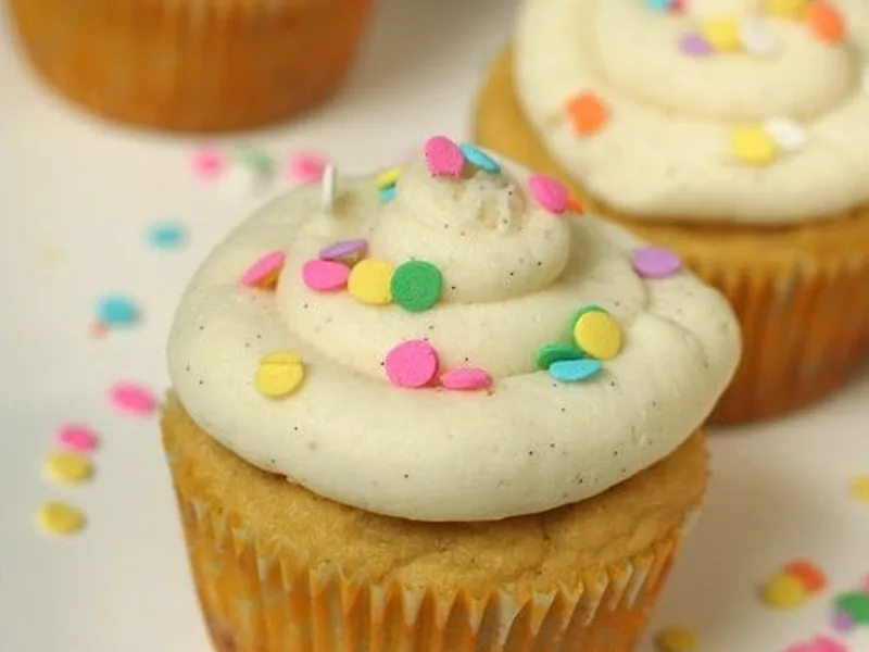 Vanilla Bean Coconut Flour Cupcakes with Buttercream