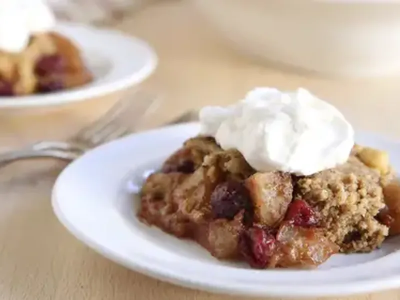 Slow-Cooker Apple-Cranberry Dump Cake with Cinnamon