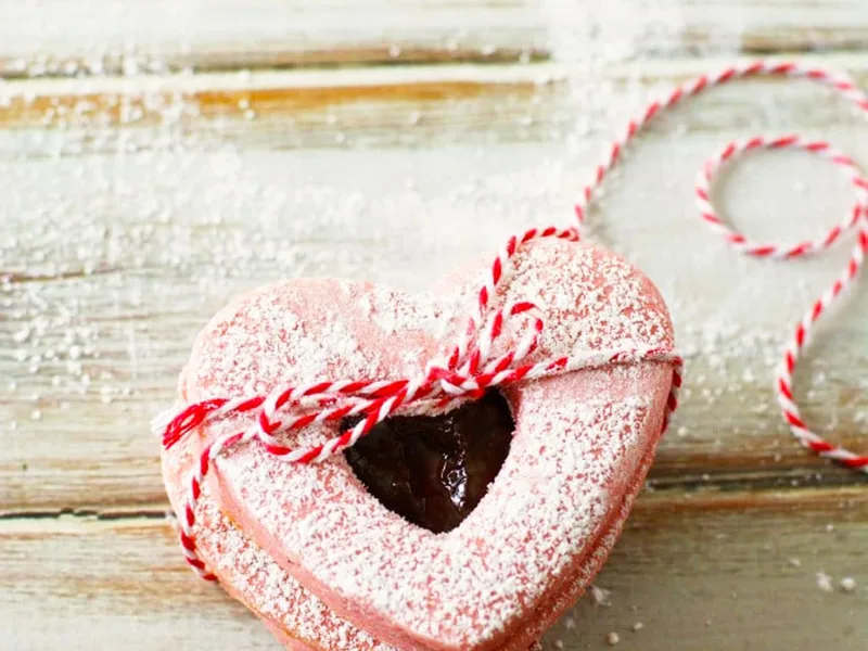 Gluten Free Strawberry Linzer Cookies