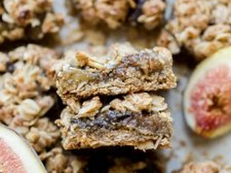 Gluten-Free Oatmeal Fig Bars with Almond Flour Crust