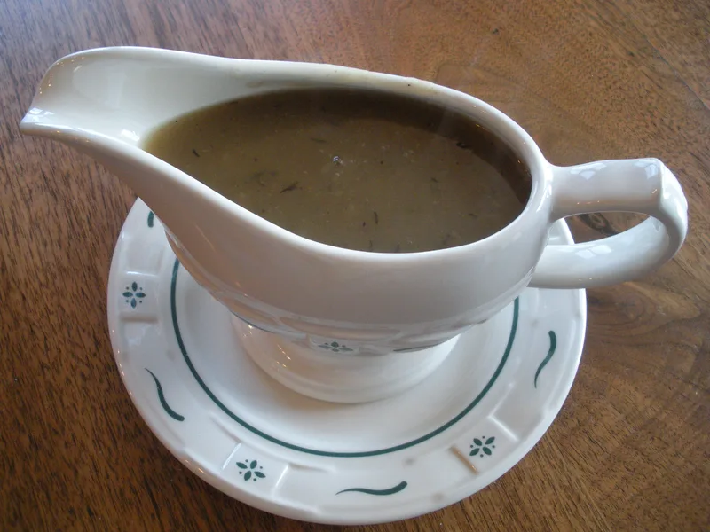 Make-Ahead Turkey Gravy with Browned Wings