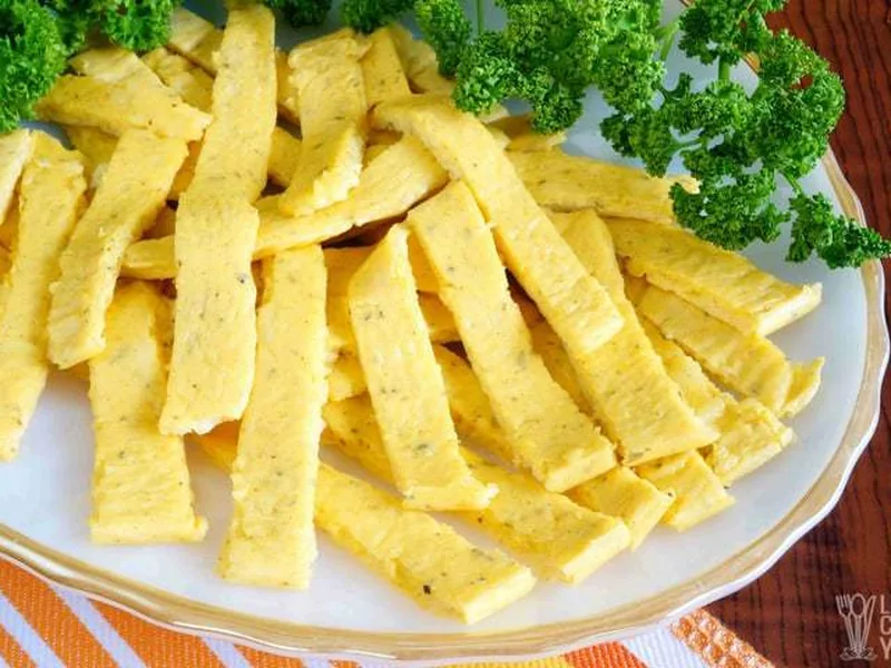 Keto Baked Egg Noodles with Cream Cheese and Herbs