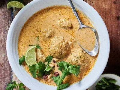 Thai Chicken Meatball Tom Kha Soup