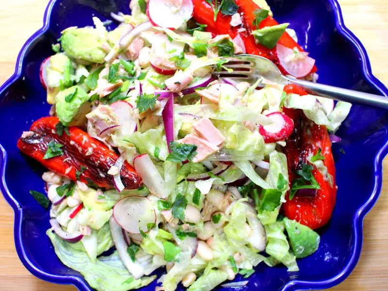 Seared Red Pepper, Avocado & Tuna Salad