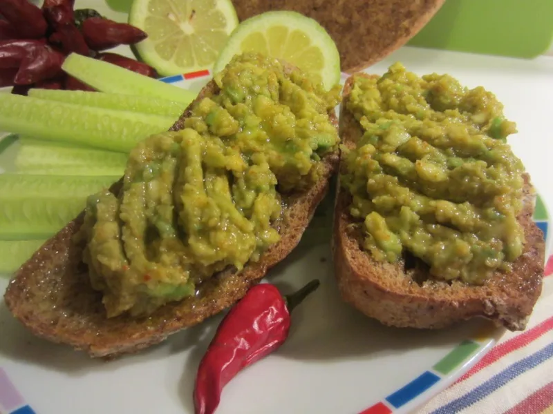 Spicy Avocado Bruschetta with Whole Grain Bread