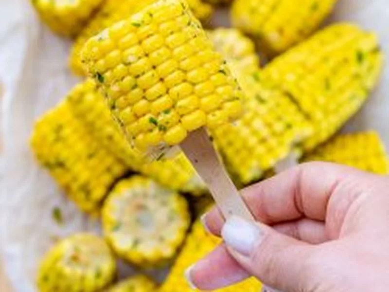 Herb-Butter Corn on the Cob, Boiled and Tossed