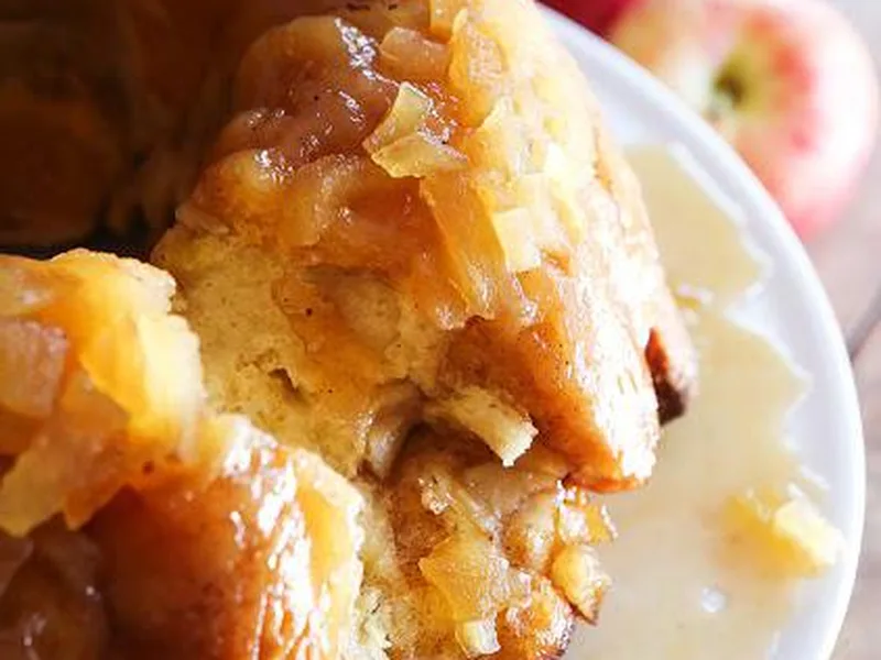 Apple Pie Monkey Bread with Cinnamon Sugar