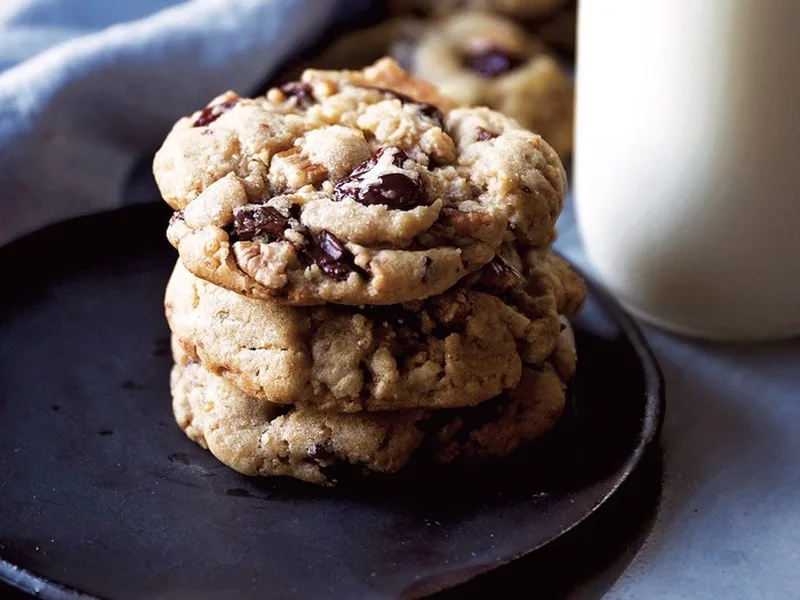 Brown Butter Chocolate Chip Cookies With Cherries Pecans Quinoa