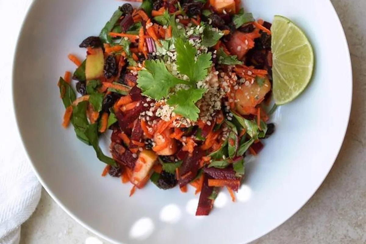 15-Minute Ginger Lime Cardamom Detox Salad | EasyCook