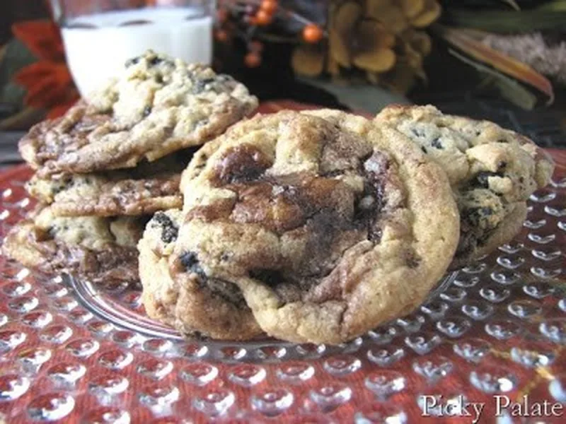 Brownie Swirled Peanut Butter Oreo Cookies