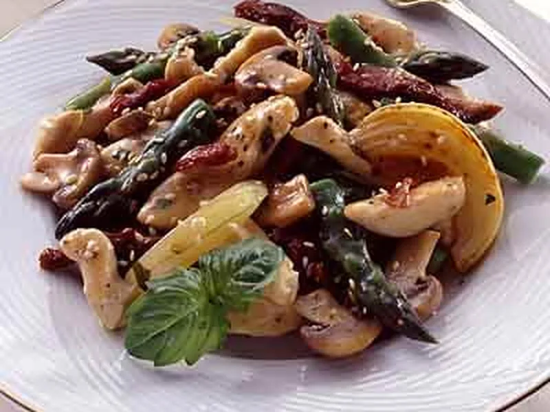 Lemon Basil Chicken Stir-Fry with Asparagus