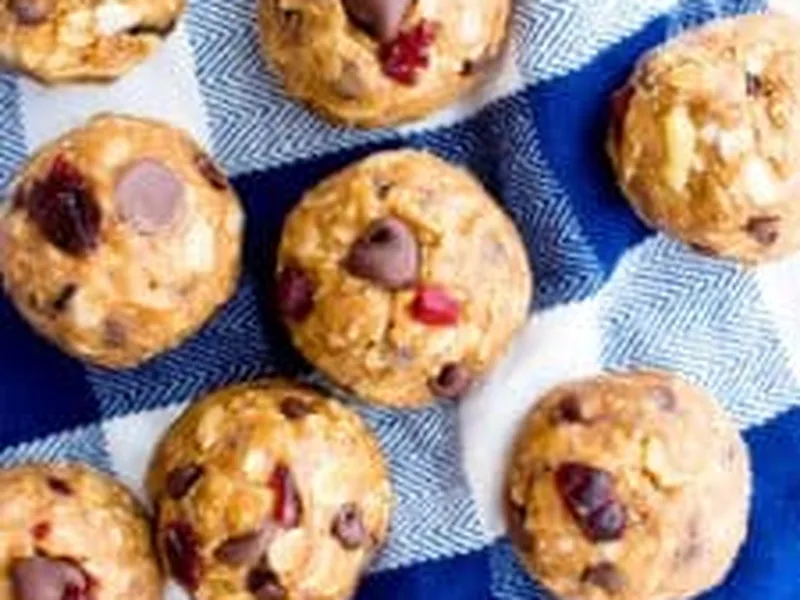 No-Bake Chocolate Chip Trail Mix Energy Bites