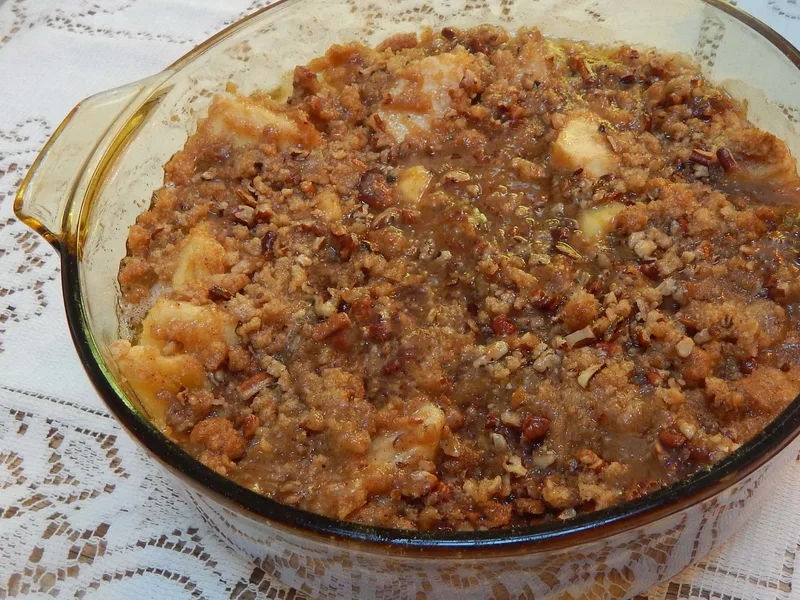 Sheila's Classic No-Oat Apple Crisp with Pecan Topping