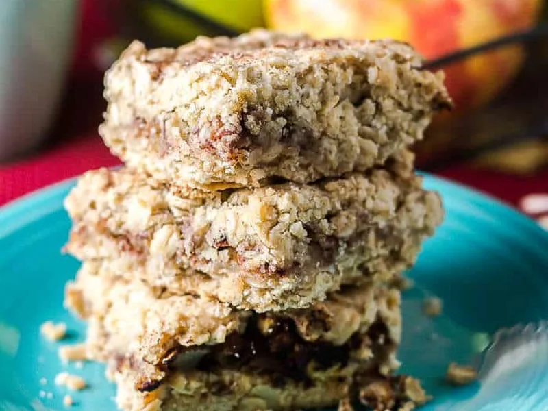 Apple Cinnamon Oat Crunch Bars with Stevia Sweetener