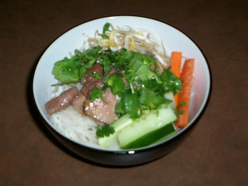 Vietnamese Grilled Pork Vermicelli Bowl (Bun Thit Nuong)