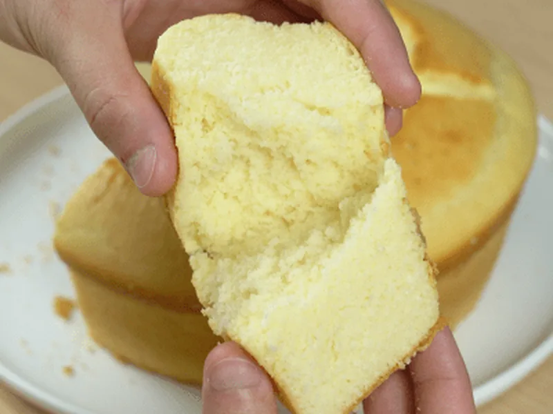 Fluffy Corn Starch Sponge Cake
