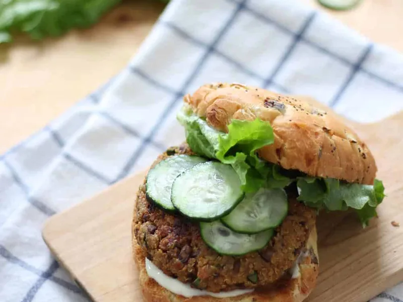 Quinoa Mushroom Zucchini Veggie Burgers