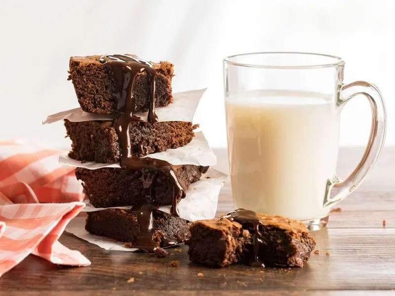Easy Double Chocolate Chip Brownies with Melted Base