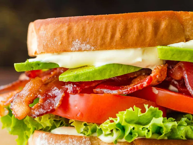 Crispy Bacon BLT with Creamy Mustard Mayo Sauce
