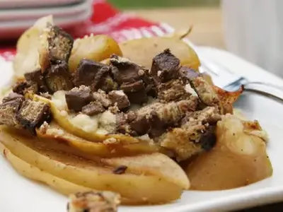Leftover Halloween Candy Apple Crisp with Golden Delicious
