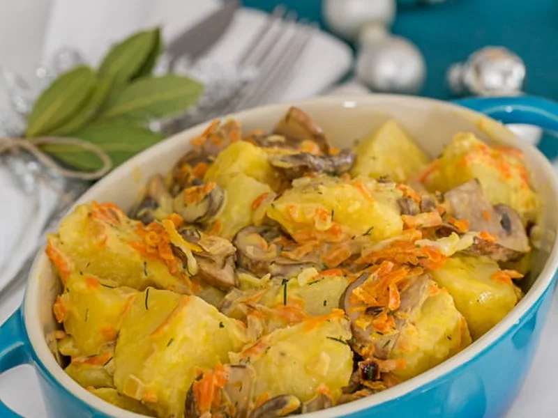 Creamy Potato and Mushroom Casserole with Parmesan