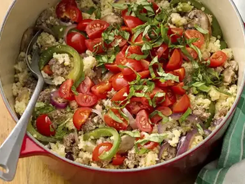 One-Pot Pizza Quinoa with Italian Sausage and Vegetables