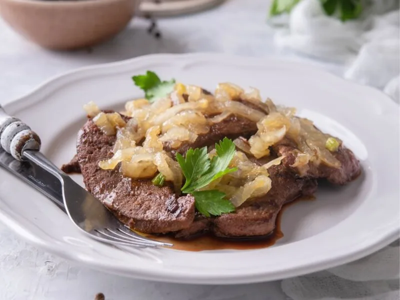 Pan-Seared Veal Liver with Caramelized Onions
