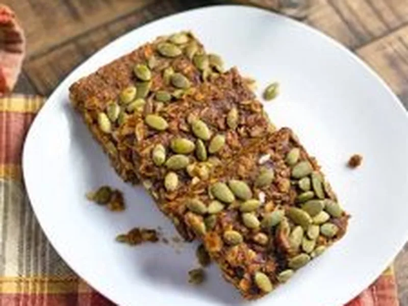 Chewy Pumpkin Granola Bars with Flax and Seeds