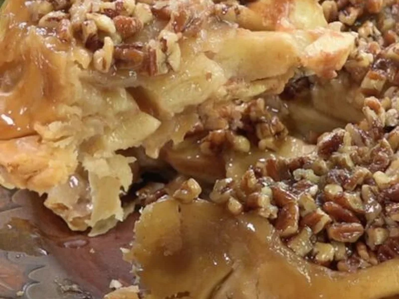 Upside-Down Apple Pecan Pie with Buttery Crust
