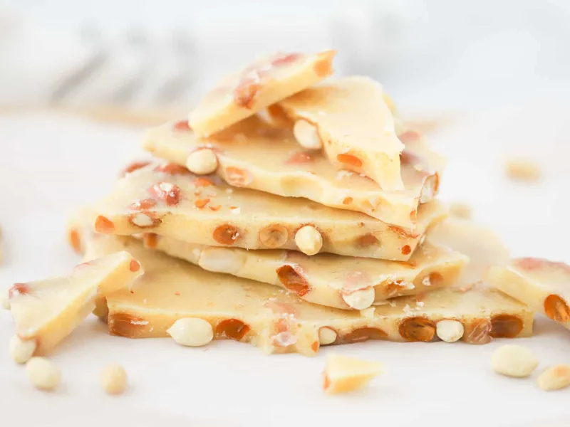Old Fashioned Peanut Brittle with Butter and Vanilla