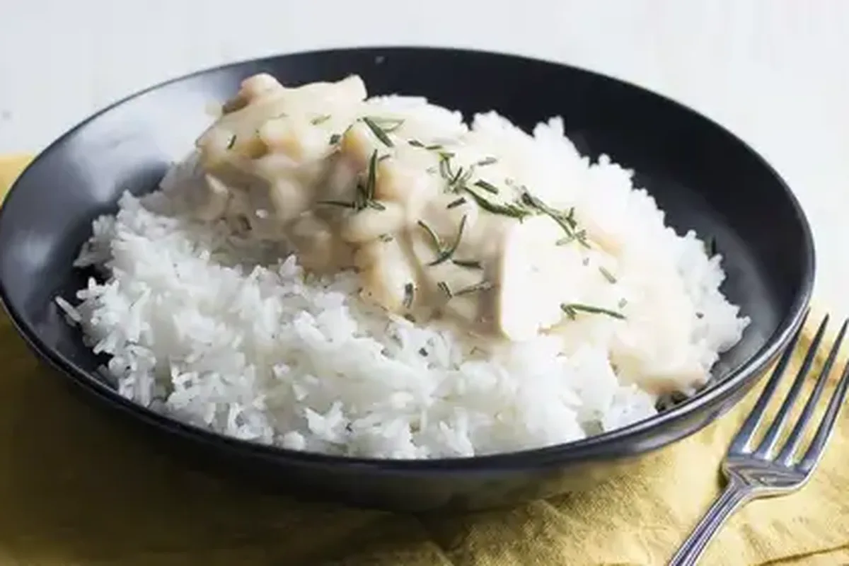Slow Cooker Chicken with Creamy Potato Bacon Soup | EasyCook