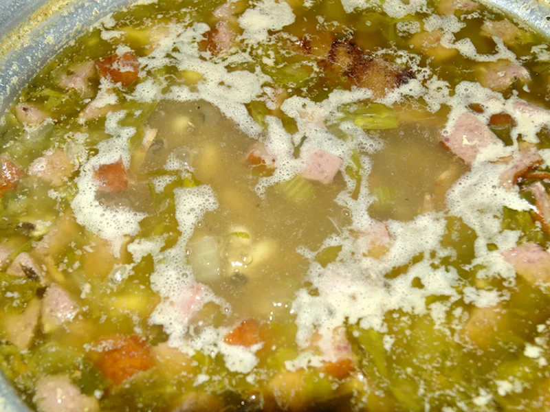 Slow-Simmered Lucky Black-Eyed Peas with Smoked Ham