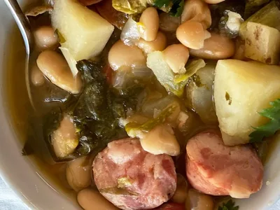 Slow Cooker Portuguese Bean Soup with Sausage