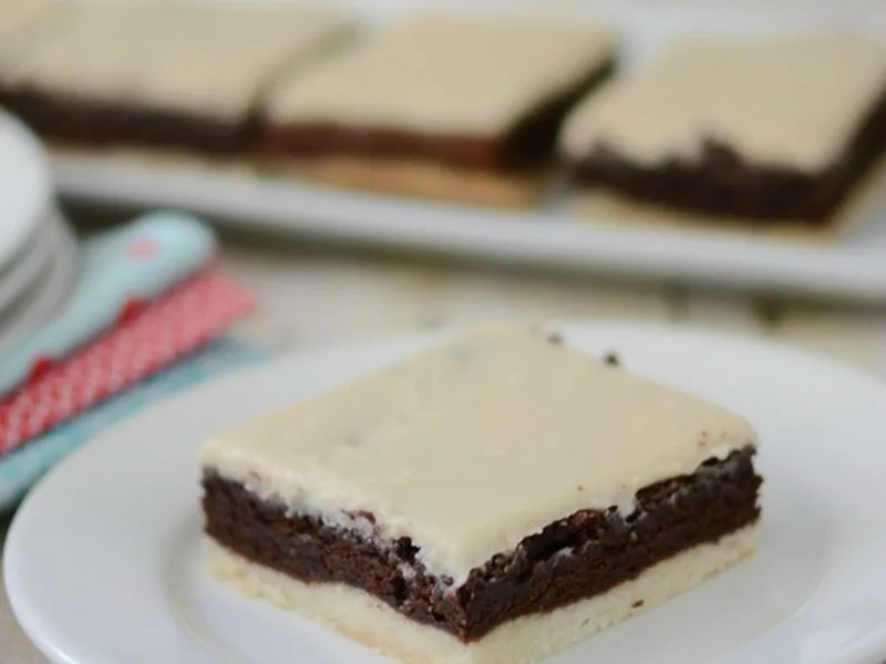 Coffee-Infused Mocha Brownies with Shortbread Crust