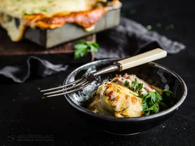 Low-Carb Zucchini Lasagna Roll-Ups with Beef