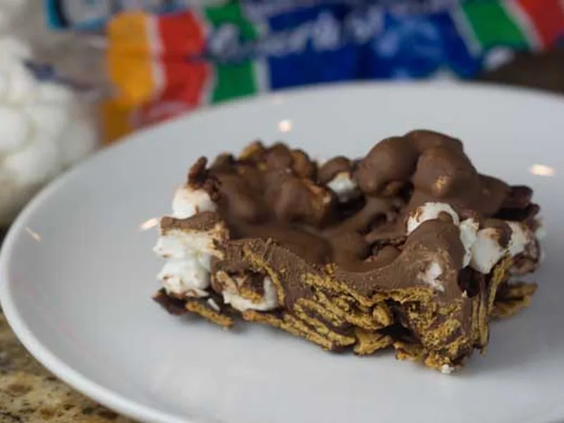 No-Bake Indoor S'mores Bars with Golden Grahams