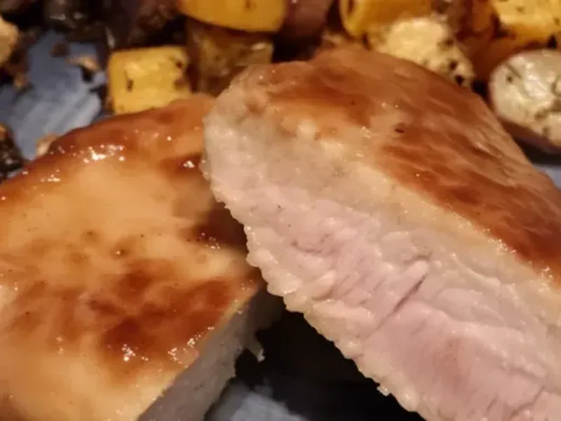 Pan-Seared Pork Chops with Apple Cider Sauce