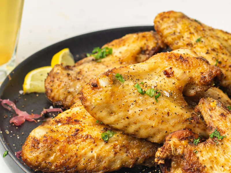 Air Fryer Crispy Steakhouse Seasoned Chicken Wings