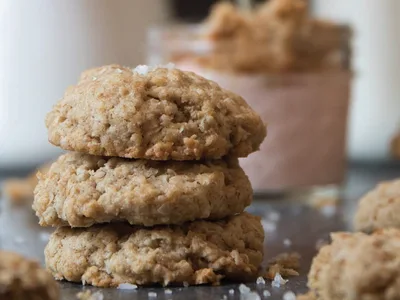No-Mixer Whole Grain Oatmeal Cookies (Egg and Nut Free)