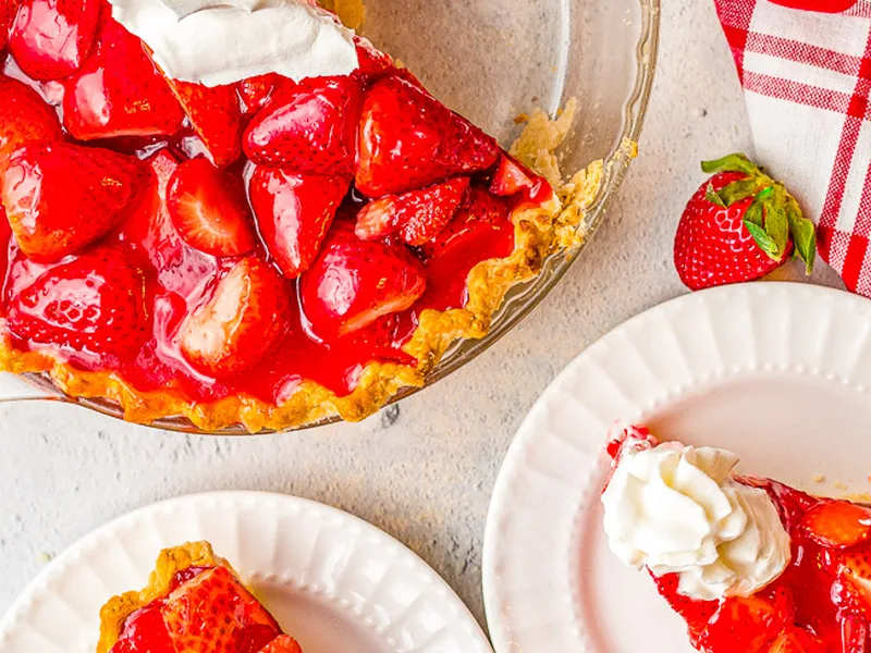 Fresh Strawberry Jell-O Pie with Cornstarch Glaze
