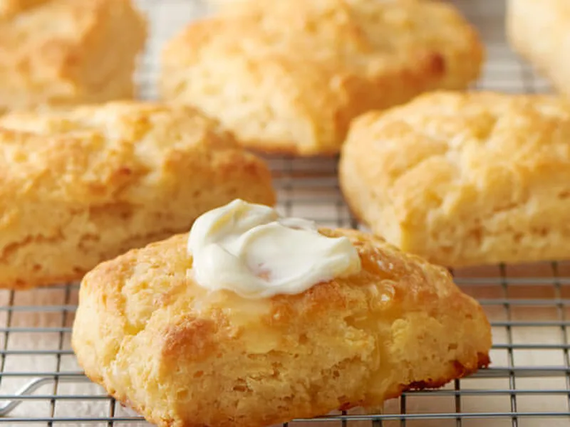 Perfect Flaky Butter Biscuits with Buttermilk