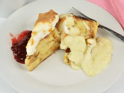 Baked Bread Pudding with Cinnamon and Meringue