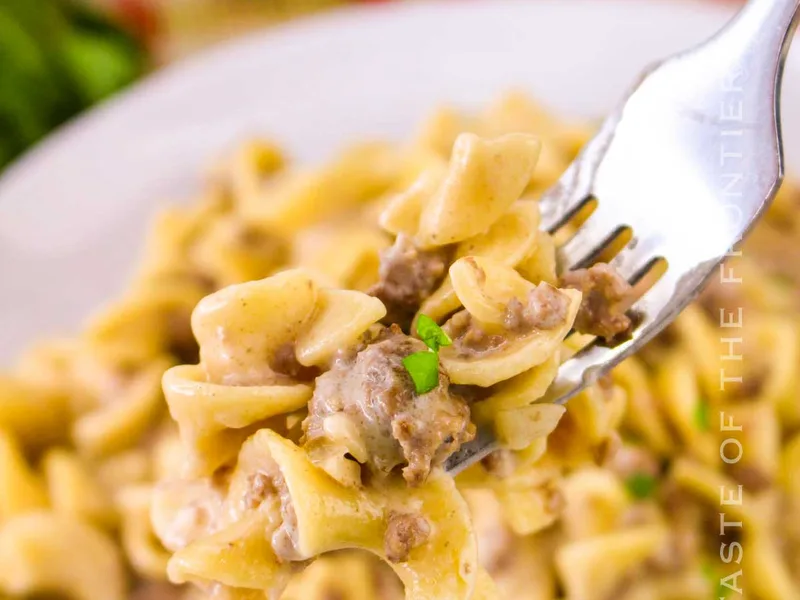 Creamy Ground Beef and Egg Noodles Skillet