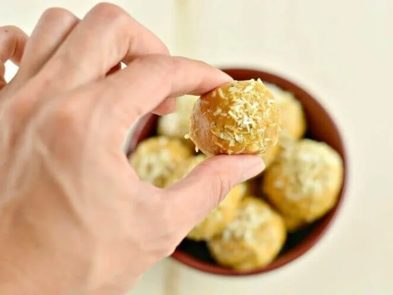 No-Bake Golden Turmeric Energy Bites with Coconut
