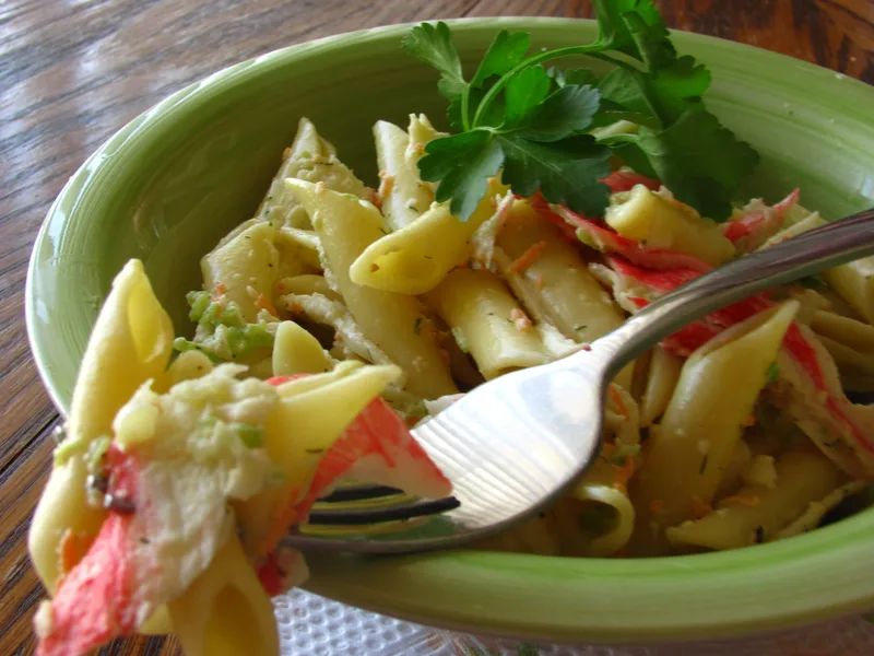 Chilled Crab and Penne Pasta Salad