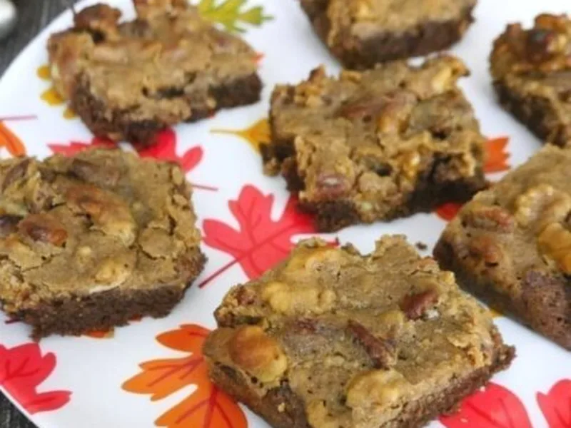 Low Carb Pecan Pie Brownies: Two-Layer Keto Bars
