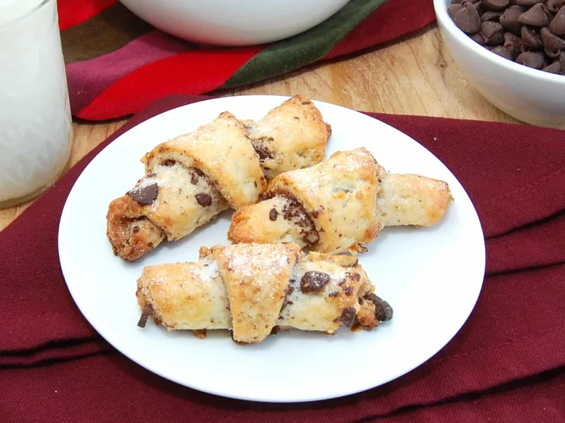 Chocolate Walnut Rugelach: Buttery Cream Cheese Crescents