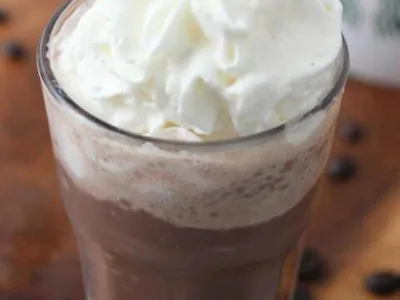 Copycat Starbucks Mocha Frappuccino